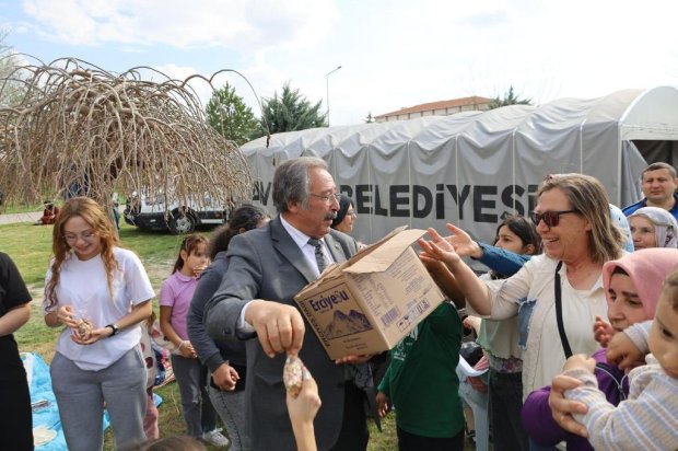 Hıdırellez Şenliği, belediyemizin organizasyonuyla yoğun ilgi ve katılımla coşkulu bir şekilde gerçekleştirildi.