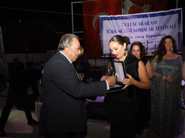 7. ULUSLARARASI TÜRK MÜZİĞİ KOROLAR FESTİVALİ AVANOS'TA GERÇEKLEŞTİRİLDİ.