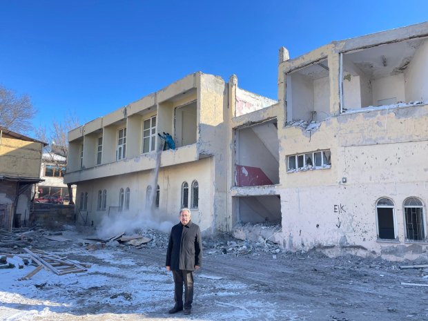 ATIL DURUMDAKİ BİNALARIMIZI İLÇEMİZE KAZANDIRDIK VE KAZANDIRMAYA DEVAM EDİYORUZ
