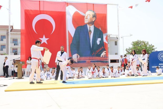 19 Mayıs Atatürk’ü Anma, Gençlik ve Spor Bayramı Coşkuyla Kutlandı