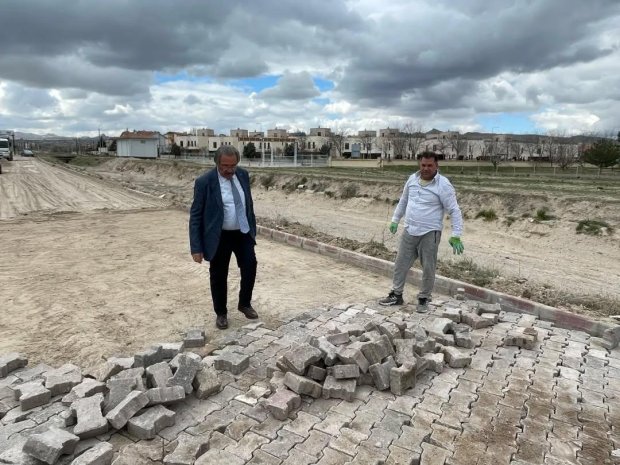 Belediye Başkanımız Sn. Mustafa Kenan Sarıtaş, belediyemizin çalışma alanlarını ziyaret ederek sahada incelemelerde bulundu.