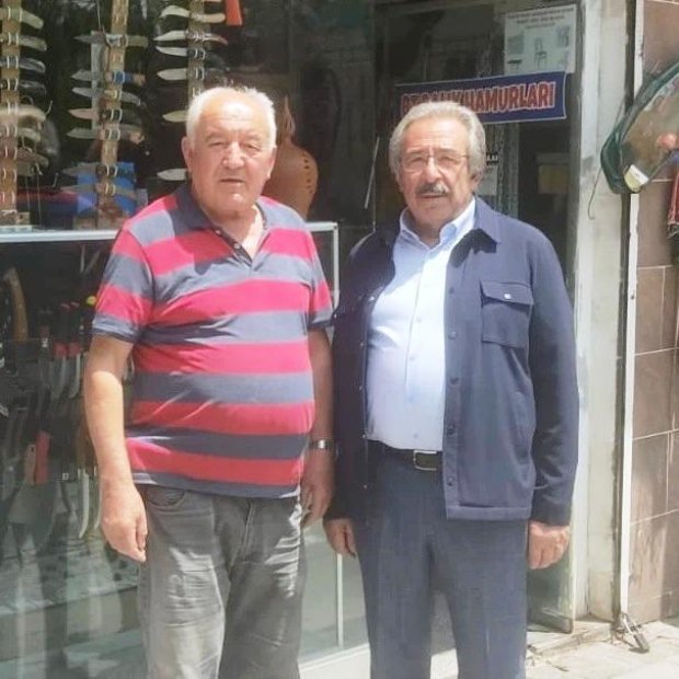 Belediye Başkanımız, tarihi taş köprümüzde devam eden restorasyon çalışmalarını kontrol edip vatandaşlarımızla sohbet etti.