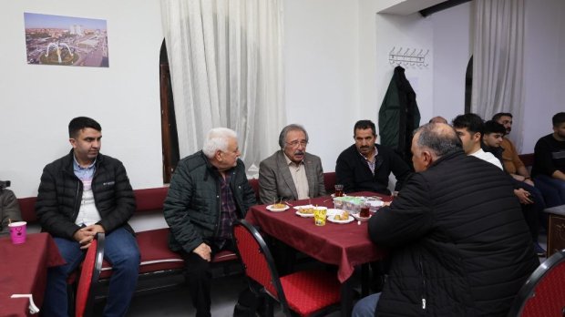 Belediye Başkanımız Sayın Mustafa Kenan Sarıtaş, Ramazan Bayramı dolayısıyla Malatyalılar Yardımlaşma ve Dayanışma Derneği’ni ziyaret ederek dernek üyeleriyle bayramlaştı.