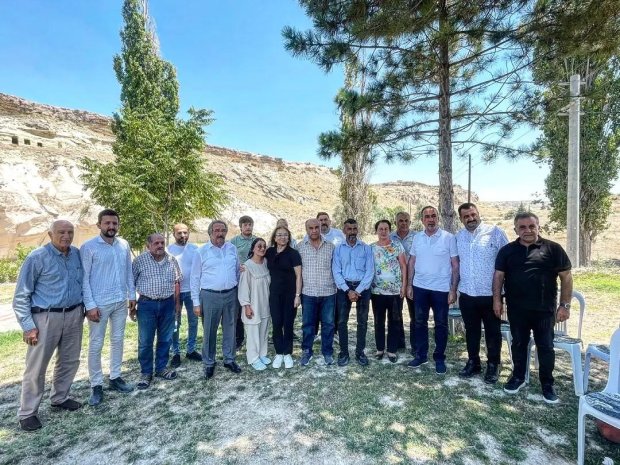 Nevşehir Milletvekilimiz Sn. Prof. Dr. Filiz Kılıç ve MHP Grubumuz ile birlikte Aktepe ve Çavuşin Köyü Muhtarımızın katılımı ile bölgemizin sorunlarını konuştuk.