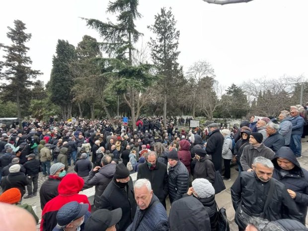 Belediye Başkanımız Sn. Mustafa Kenan Sarıtaş, Edip Akbayram’ın cenaze törenine katıldı.