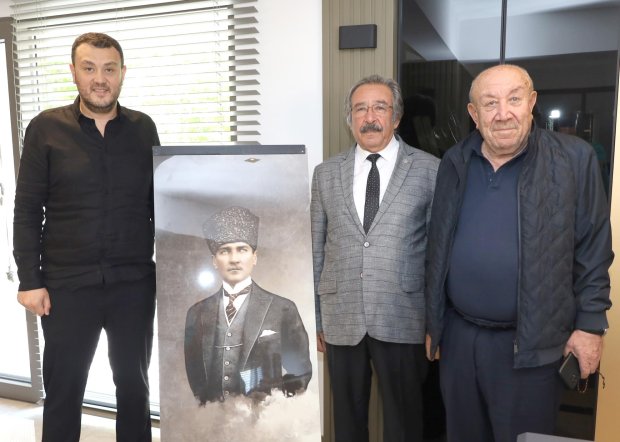 Belediye Başkanımız Sn. Mustafa Kenan Sarıtaş'a Hayırlı Olsun Ziyaretleri Devam Ediyor