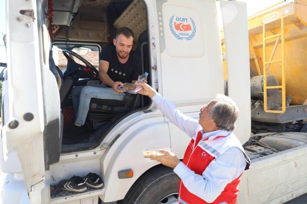 “Avanos’un Çehresini Değiştiren Hizmet: İnönü Caddesi’nde BSK Sıcak Asfalt Atımı Başladı”
