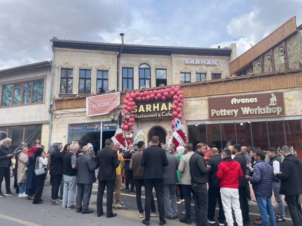 Belediye Başkanımız Sn. Mustafa Kenan Sarıtaş, Sarhan Alacarte Restaurant’ın açılış törenine katılarak açılışını gerçekleştirdi.