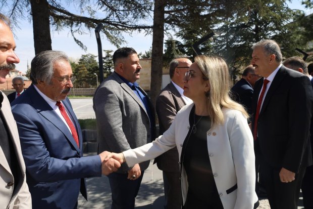Belediye Başkanımız Sayın Mustafa Kenan Sarıtaş, Nevşehir Vilayetler Evi'nde gerçekleştirilen il protokolü bayramlaşma programına katıldı.