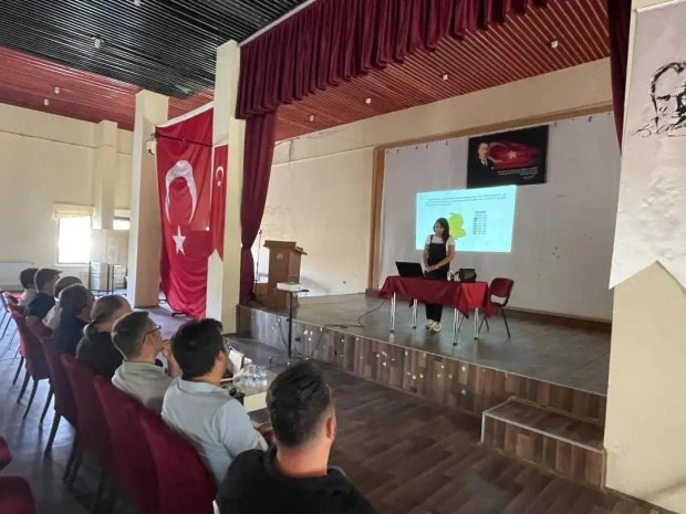 Belediye Başkanımız Mustafa Kenan Sarıtaş Seferoğlu Elektrik A.Ş. tarafından Alaaddin mahallesinde kurulacak olan Güneş Enerji Santralinin ÇED toplantısına katıldı.