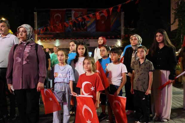 15 TEMMUZ DEMOKRASİ VE MİLLÎ BİRLİK GÜNÜ, İLÇEMİZDE BÜYÜK BİR COŞKU VE ANLAM YÜKLÜ BİR PROGRAMLA ANILDI