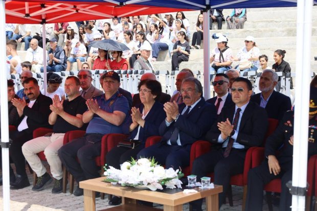 19 Mayıs Atatürk’ü Anma, Gençlik ve Spor Bayramı Coşkuyla Kutlandı
