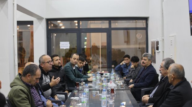Belediye Başkanımız Sayın Mustafa Kenan Sarıtaş, Kapadokya Avanos Spor Kulübü yönetimi ve futbolcularıyla belediyemize ait sosyal tesislerde bir araya geldi.