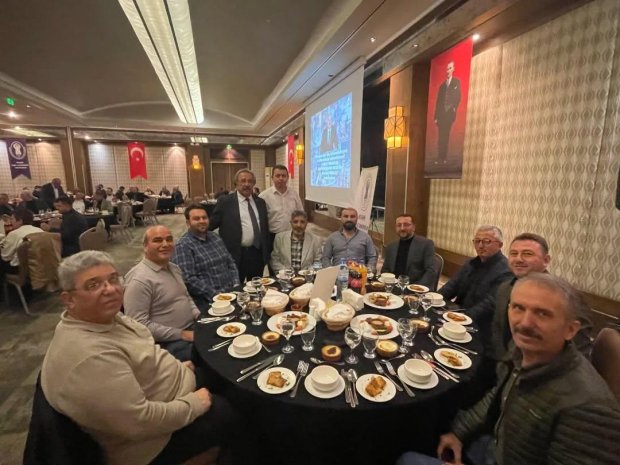 Belediye Başkanımız Sn. Mustafa Kenan Sarıtaş, Esnaf ve Sanatkarlar Odalar Birliği tarafından düzenlenen iftar programına katıldı.