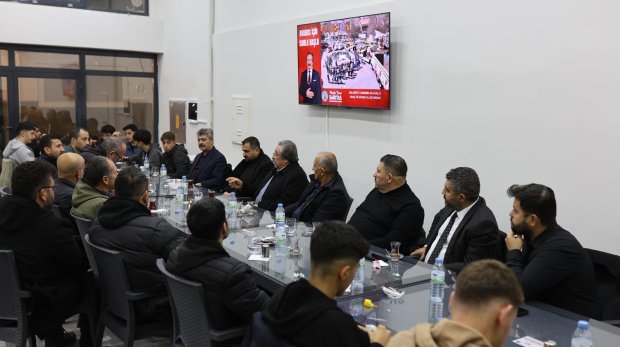 Belediye Başkanımız Sayın Mustafa Kenan Sarıtaş, Kapadokya Avanos Spor Kulübü yönetimi ve futbolcularıyla belediyemize ait sosyal tesislerde bir araya geldi.