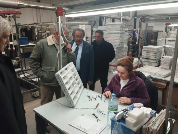 Belediye Başkanımız Sn. Mustafa Kenan Sarıtaş, Boğazlıyan Organize Sanayi Bölgesi'nde faaliyet gösteren Asi Künefe ve Base Metal fabrikalarını ziyaret etti.