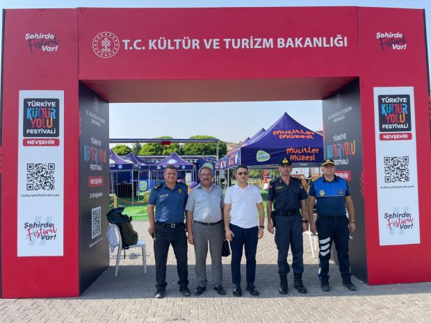 Nevşehir Kültür Yolu Festivali öncesinde, Avanos Kaymakamımız Sayın Osman Bilici ve Belediye Başkanımız Sayın Mustafa Kenan Sarıtaş, festival etkinliklerinin gerçekleştirileceği alanlarda saha incelemelerinde bulundular.