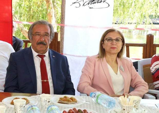 Nevşehir Milletvekilimiz Sn. Prof. Dr. Filiz Kılıç ve Belediye Başkanımızın Ev Sahipliğinde Bayramlaşma Gerçekleştirildi