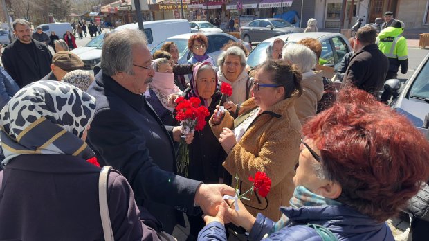 8 MART DÜNYA KADINLAR GÜNÜ KUTLANDI