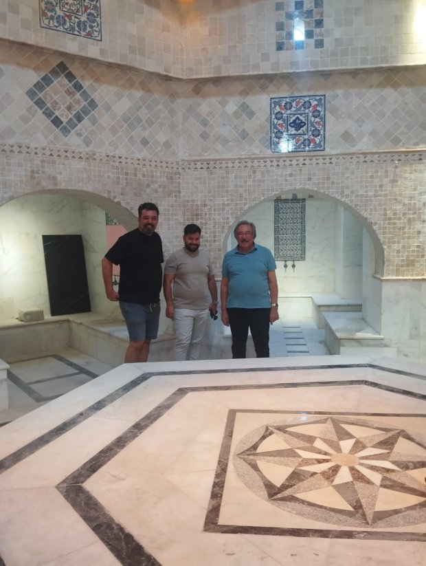 Belediye Başkanımız Sayın Mustafa Kenan Sarıtaş, belediyemize ait olan ve tadilat çalışmaları tamamlanarak yakın zamanda faaliyete geçecek olan Alaaddin Hamamı’nda incelemelerde bulundu.