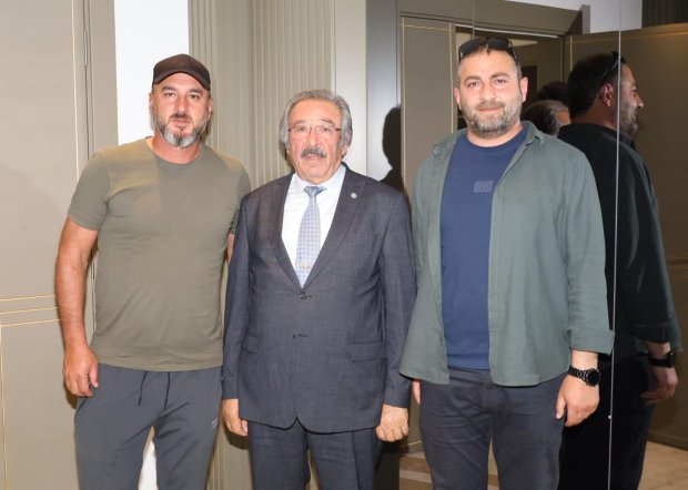 Belediye Başkanımız Sn Mustafa Kenan Sarıtaş'a Hayırlı Olsun Ziyaretleri Devam Ediyor