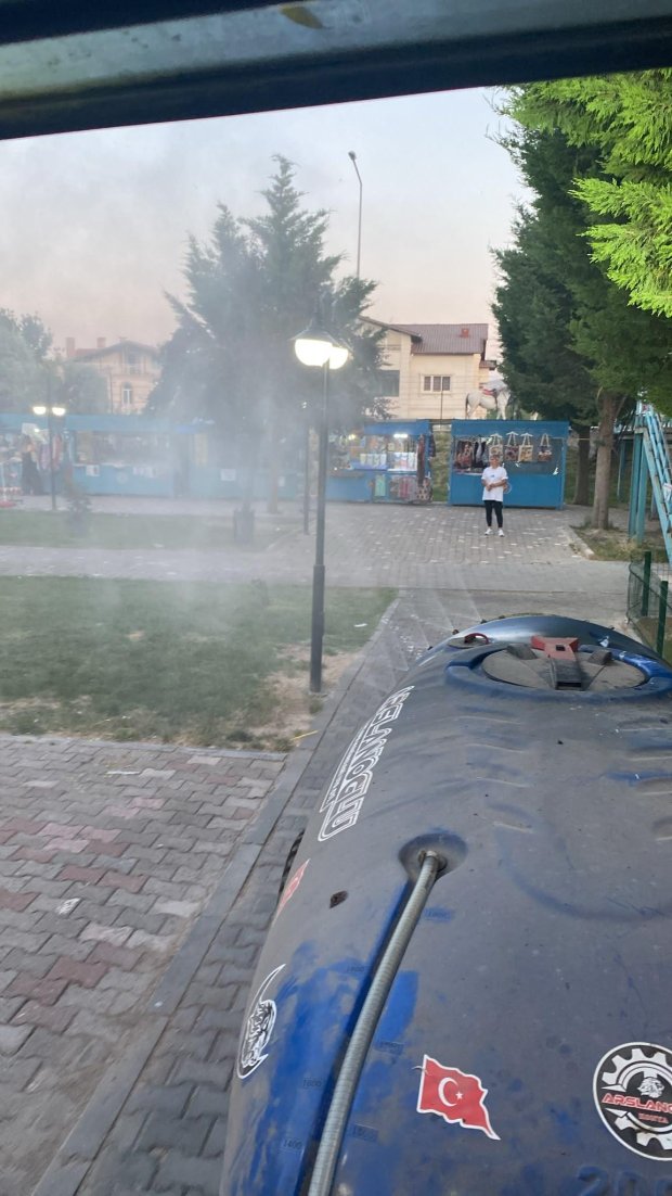 AVANOS'UN HER YERİNDE SİNEK VE HAŞERE İLAÇLAMA ÇALIŞMALARI