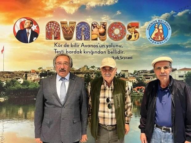 Geçmiş dönem Hacıbektaş Belediye Başkanlarından Sayın Ali Eğer ve beraberinde Sayın Şahin Şahinli Belediye Başkanımız Sayın Mustafa Kenan Sarıtaş'ı ziyaret ettiler.