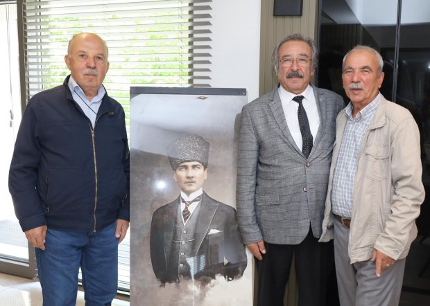 Belediye Başkanımız Sn. Mustafa Kenan Sarıtaş'a Hayırlı Olsun Ziyaretleri Devam Ediyor