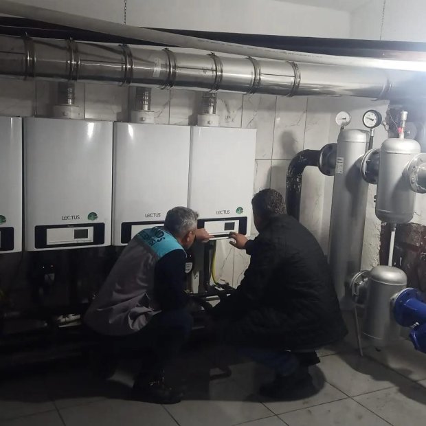 Belediye Hizmet Binamız Doğalgaz Kombi Sistemine Geçişi Gerçekleşti.