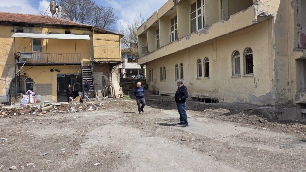 BELEDİYE BAŞKANIMIZ HAFTA SONU SAHADA DEVAM EDEN ÇALIŞMALARI İNCELEDİ