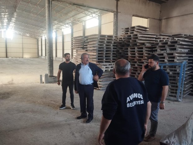 Belediye Başkanımız Sayın Mustafa Kenan Sarıtaş yakında işletmeye açacağımız kum ocağı işletme tesisimizde incelemelerde bulundu.