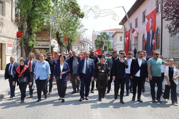 19 Mayıs Atatürk'ü Anma Gençlik ve Spor Bayramı Kutlamaları Bayrak Yürüyüşü ile Başladı