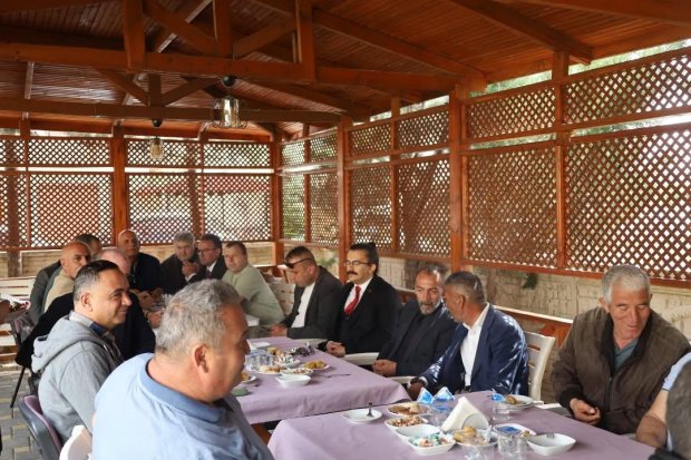 Avanos’ta kurumlar arası resmi bayramlaşma programı gerçekleştirildi.