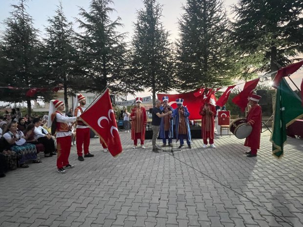 Belediye Başkanımız Sayın Mustafa Kenan Sarıtaş Sarılar Kültür Festivali ve merhum Sarılar Eski Belediye Başkanı Nusret Altıok’u anma programına katıldı.