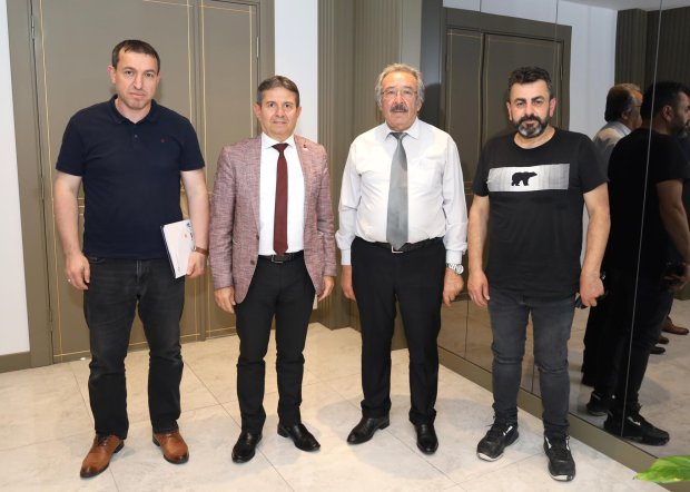 Belediye Başkanımız Sn Mustafa Kenan Sarıtaş'a Hayırlı Olsun Ziyaretleri Devam Ediyor.
