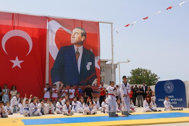 19 Mayıs Atatürk’ü Anma, Gençlik ve Spor Bayramı Coşkuyla Kutlandı