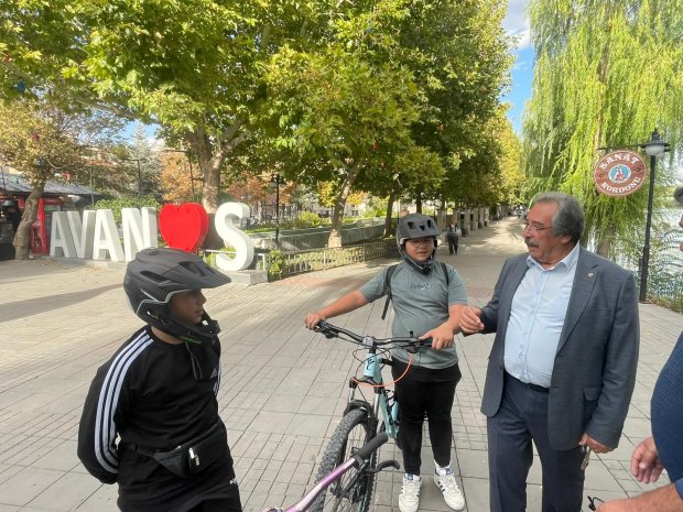 Belediye Başkanımız Sayın Mustafa Kenan Sarıtaş'tan Çocuklara Bisiklet Parkuru Sözü
