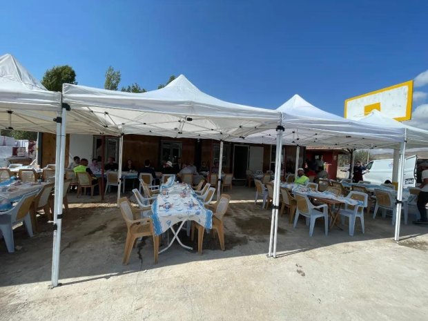 Belediye Başkanımız Mustafa Kenan Sarıtaş, ilçemizin Yeni Hükümet Konağının yapım çalışmalarını yürüten müteahhit firmanın düzenlediği yemeğe katıldı.