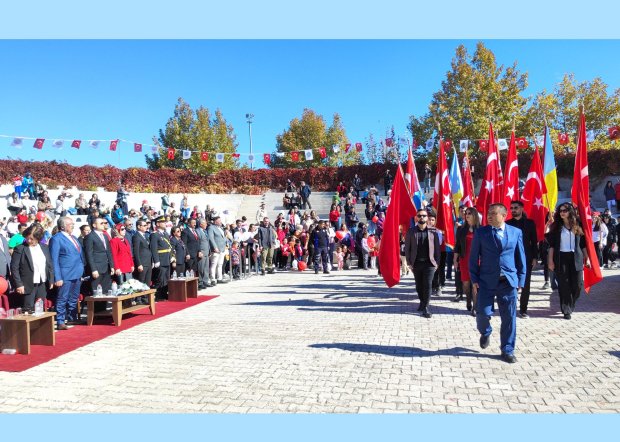 29 Ekim Cumhuriyet Bayramı Avanos'ta coşkuyla kutlandı.