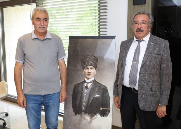 Belediye Başkanımız Sn Mustafa Kenan Sarıtaş'a Hayırlı Olsun Ziyaretleri Devam Ediyor.