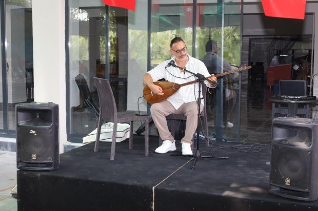 Almanya Kapadokya Kültür Derneği ve Avrupa Nevşehirliler Platformu ve Belediyemiz iş birliğinde düzenlenen “Kapadokya Gurbetçiler Buluşması Müzik Şöleni”, Belediyemize ait Kızılırmak Sosyal Tesisleri'nde gerçekleştirildi.