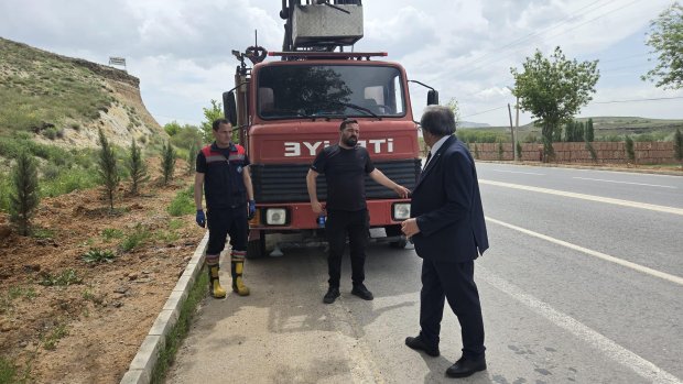 İLÇEMİZİN DÖRT BİR YANINDA ÇALIŞMALARIMIZ ARALIKSIZ DEVAM EDİYOR