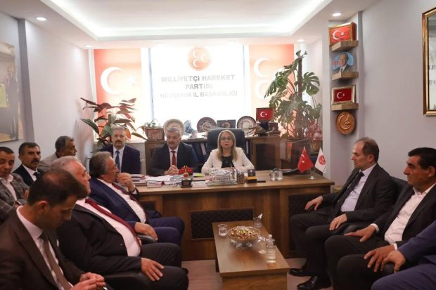 Belediye Başkanımız Sayın Mustafa Kenan Sarıtaş, Nevşehir Vilayetler Evi'nde gerçekleştirilen il protokolü bayramlaşma programına katıldı.