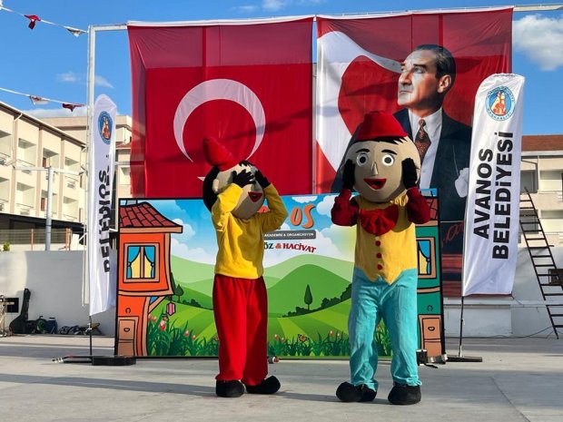 Avanos Belediyesi ve Göreme Belediyesi iş birliğinde, Kapadokya At ve Atçılık Kültür Festivali etkinlikleri kapsamında çocuklara yönelik Tiyatro oyunu düzenlendi.