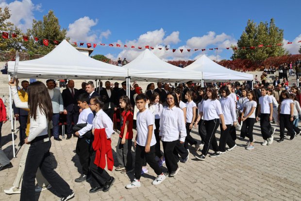 Cumhuriyet Bayramı Avanos’ta Coşkuyla Kutlandı