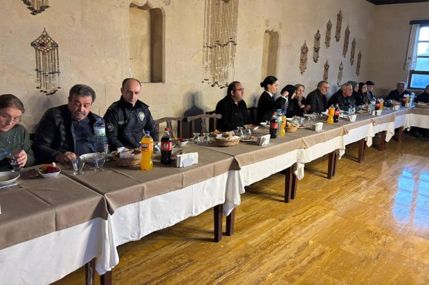 ŞEHİT YAKINLARI VE GAZİLER ONURUNA İFTAR PROGRAMI DÜZENLENDİ