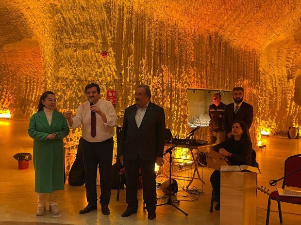 Almanya Kapadokya Kültür Derneği ve Beraberindeki Heyet Belediye Başkanımızı Ziyaret Etti.
