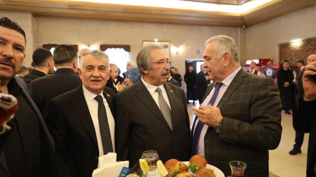 Belediye Başkanımız Sayın Mustafa Kenan Sarıtaş, Topuzluhan'da gerçekleştirilen Nevşehir il protokolü bayramlaşma programına katıldı.