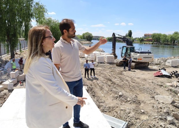 Milletvekilimiz Sayın Prof. Dr. Filiz KILIÇ, Belediye Başkanımızı Ziyaret Etti