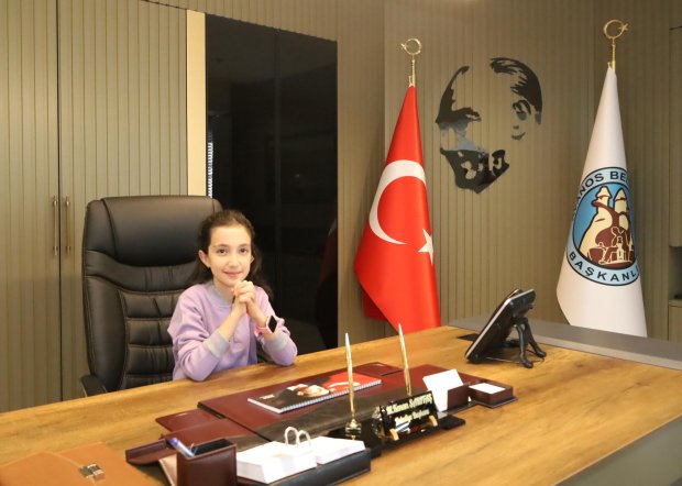 Çocuk Başkanlar Makama Oturdu.